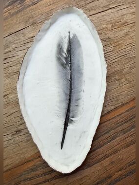 Porcelain Feather Dish